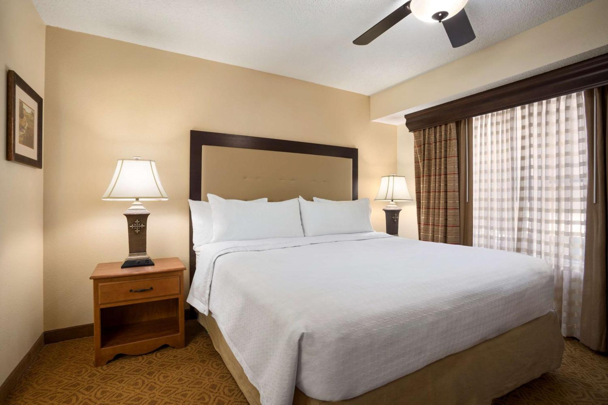 Homewood Suites By Hilton Dallas-Park Central Area Eksteriør bilde