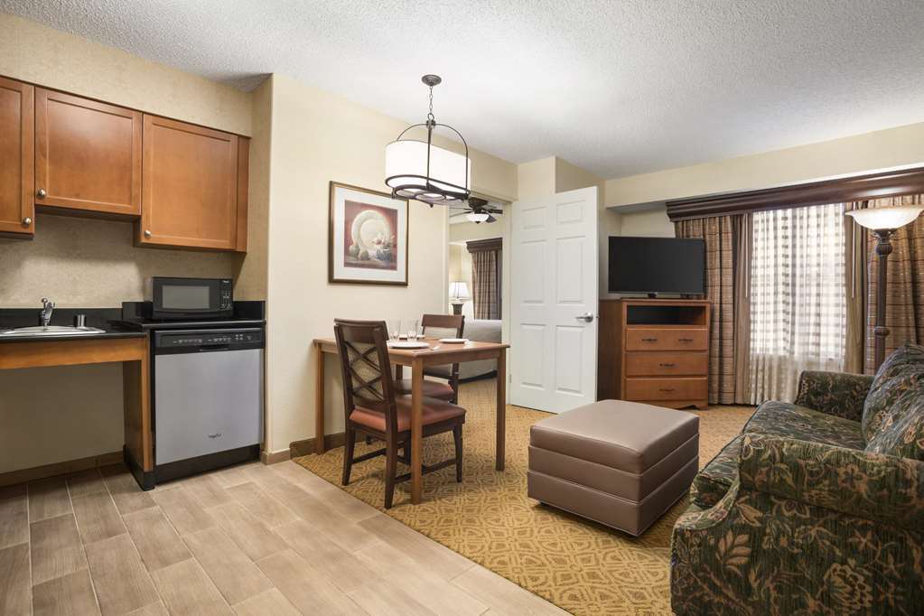 Homewood Suites By Hilton Dallas-Park Central Area Rom bilde